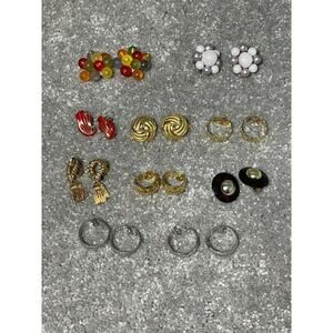 Lot of 10 Pairs Clip On Earrings Black Gold White Silver Tone